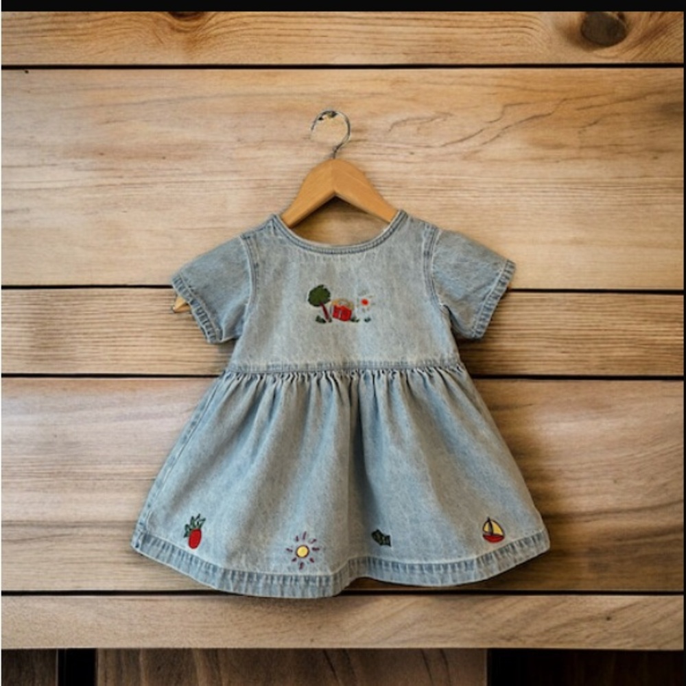 Baby Gap Girl's Embroidered Faded Jean Dress Buttons Sun Boat Fish XL 18-24M